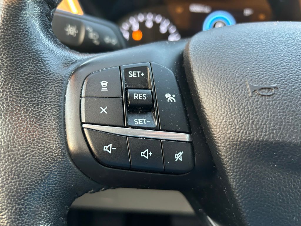 Thumbnail: 2020 Ford Escape - 20