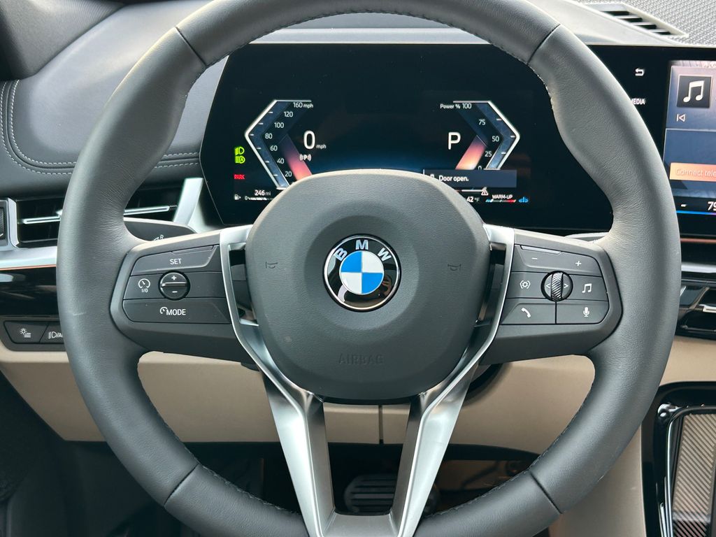 2025 BMW X1 xDrive28i 18