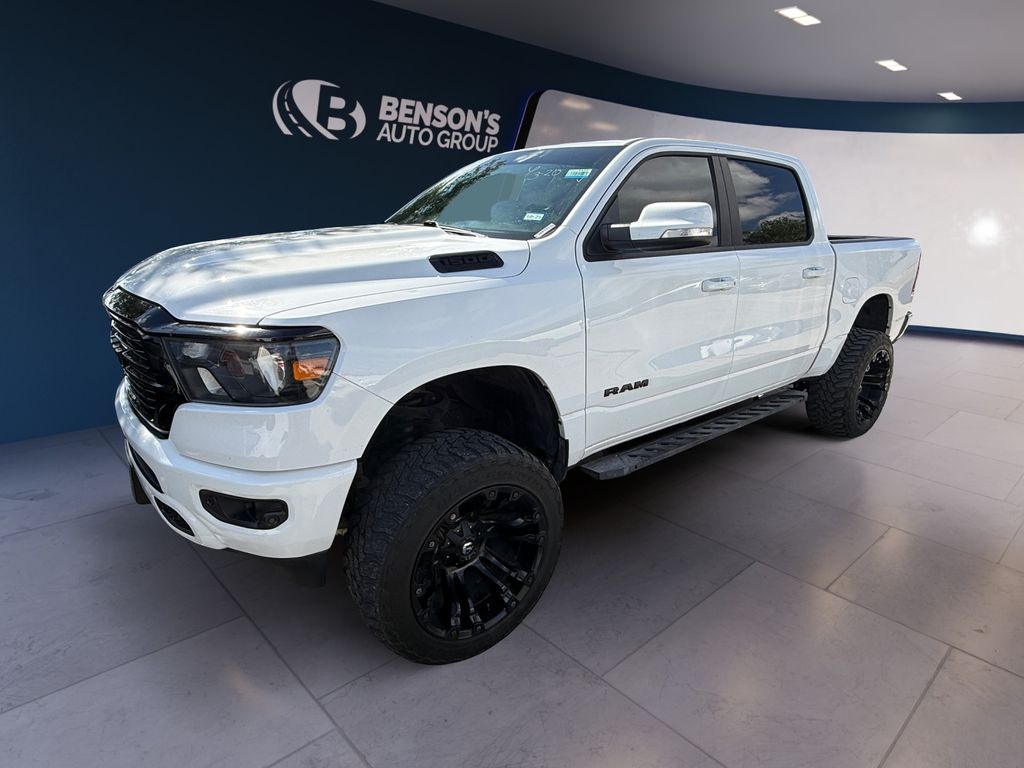 Bright White Clearcoat 2020 RAM 1500 Big Horn Crew Cab 4WD Pickup Truck Four-Wheel Drive 8-Speed Automatic