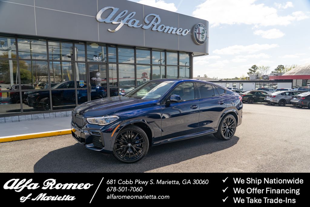 2022 BMW X6 M50i AWD