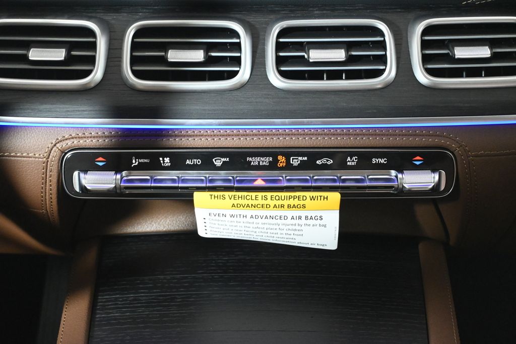 Thumbnail: 2026 Mercedes-Benz GLE - 18