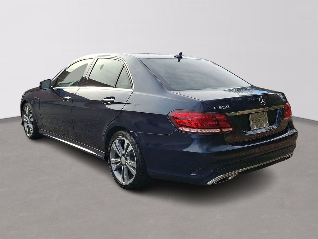 Thumbnail: 2014 Mercedes-Benz E-Class - 6