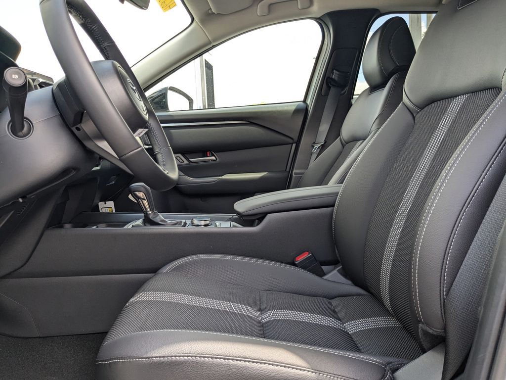 2025 Mazda CX-50 2.5 S Preferred