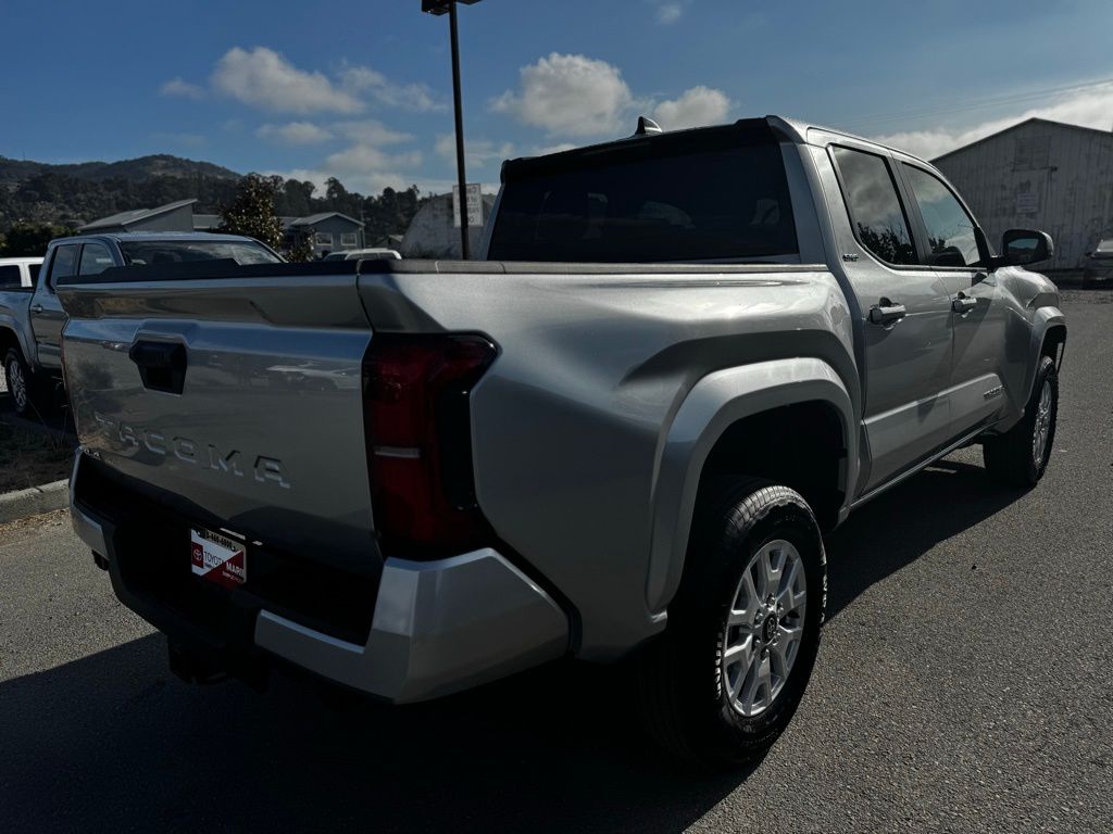 2025 Toyota Tacoma SR5 Double Cab photo 3