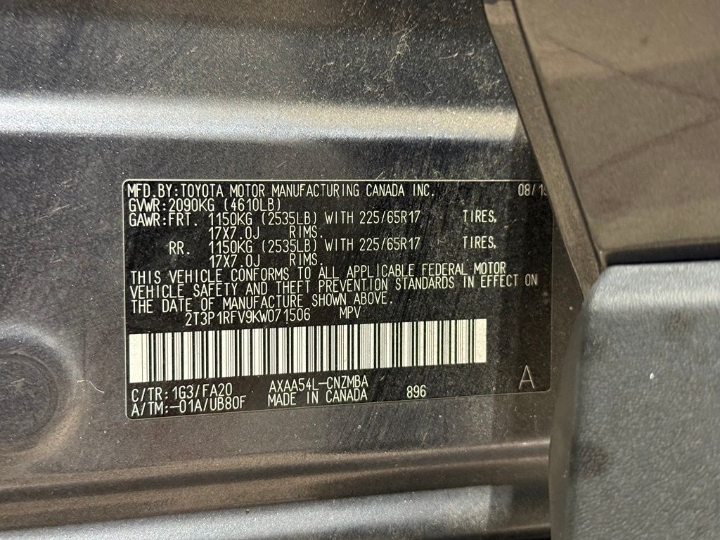 Thumbnail: 2019 Toyota RAV4 - 32