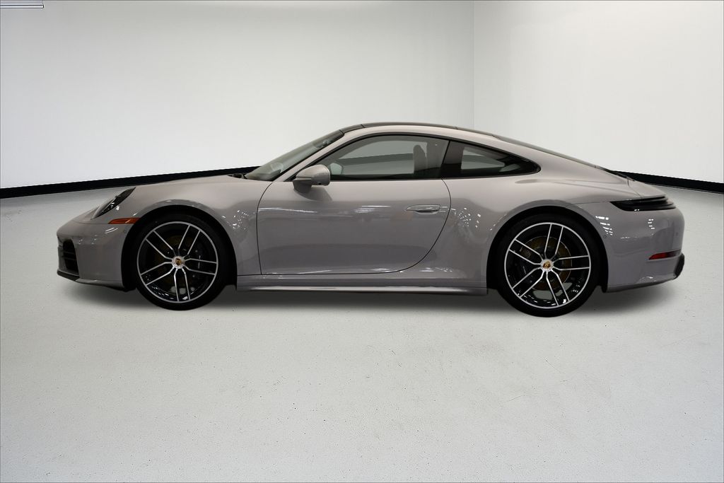 Thumbnail: 2026 Porsche 911 - 2