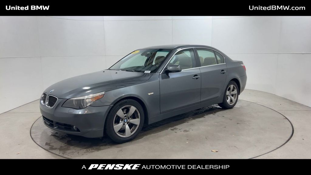 2007 BMW 5 Series 530i 4