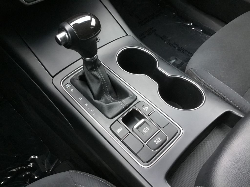 Thumbnail: 2018 Kia Sorento - 26