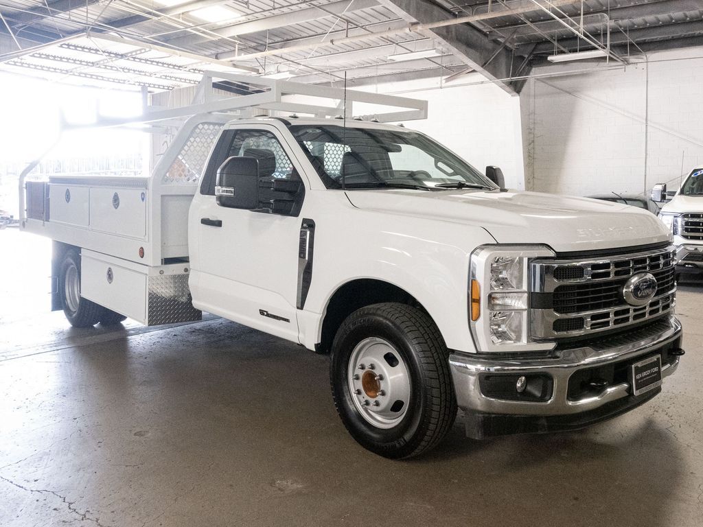 New 2025 Ford Chassis Cab XL Regular Cab in Buena Park #MR252593