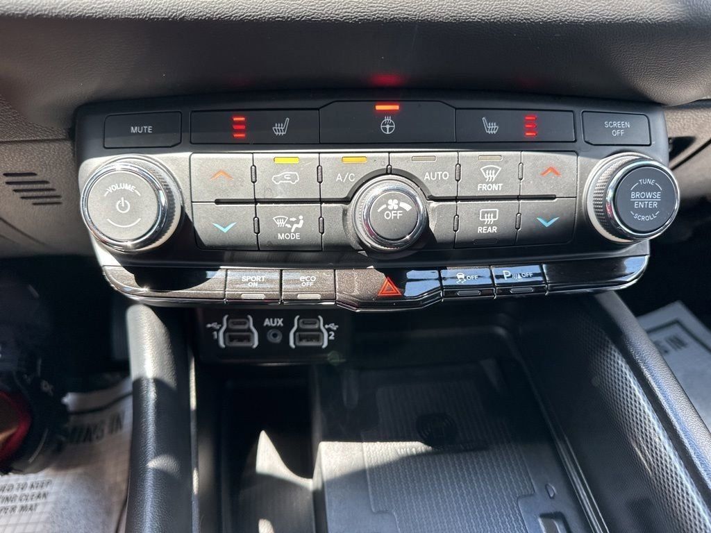2024 White Knuckle Clearcoat Dodge Durango R/T RWD SUV