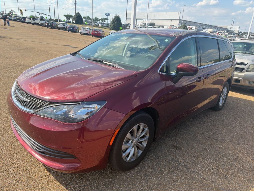 2017 Chrysler Pacifica Touring FWD