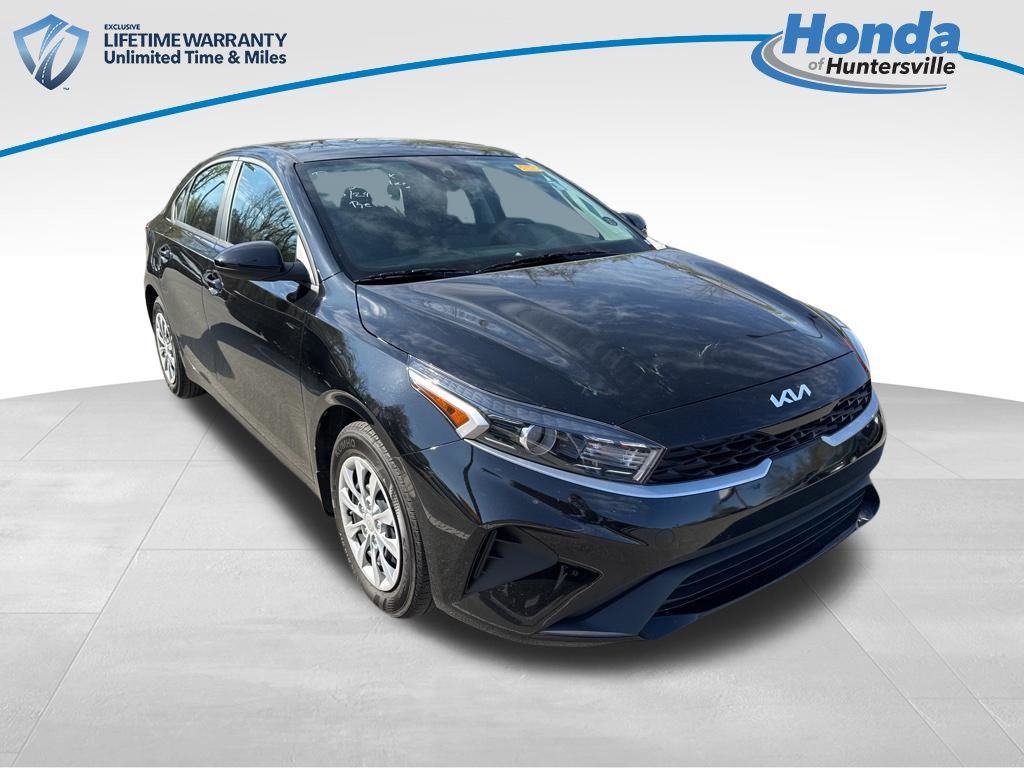 2024 Kia Forte LX FWD