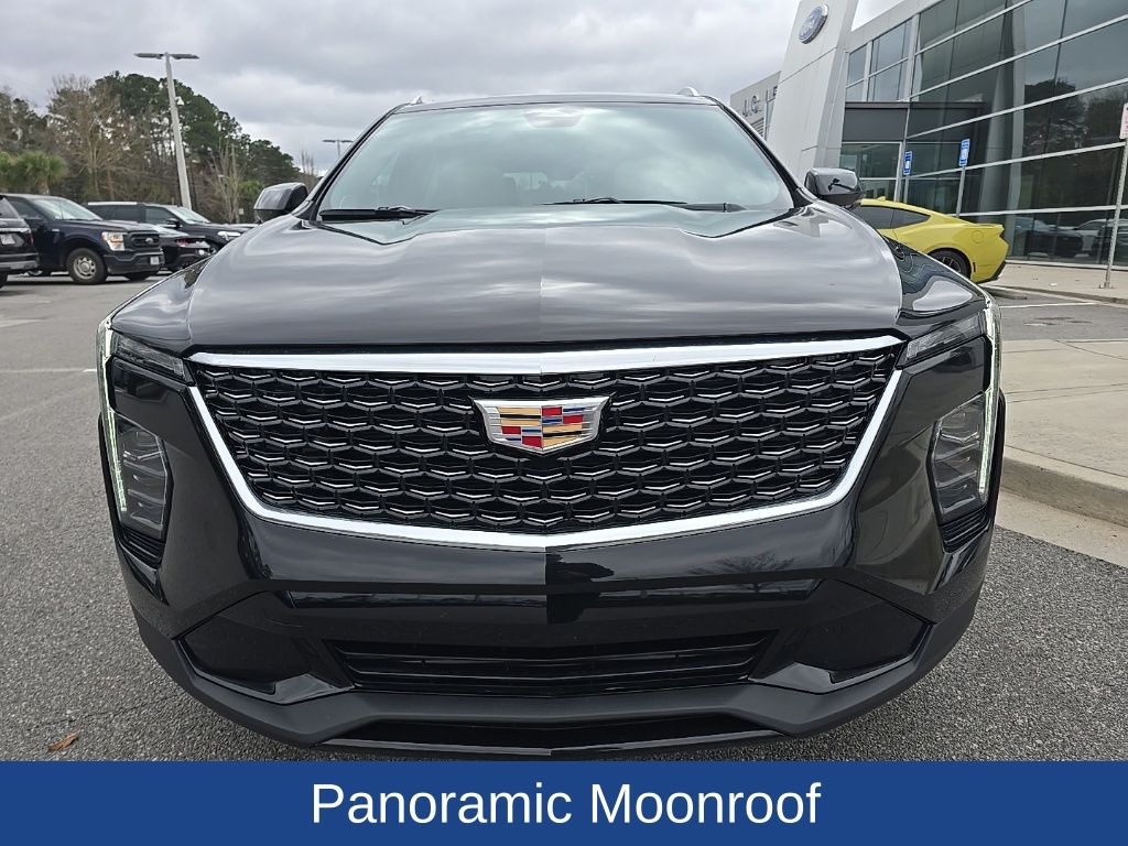 2024 Cadillac XT4 FWD Premium Luxury