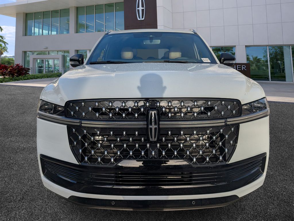 new 2026 Lincoln Navigator car, priced at $123,415