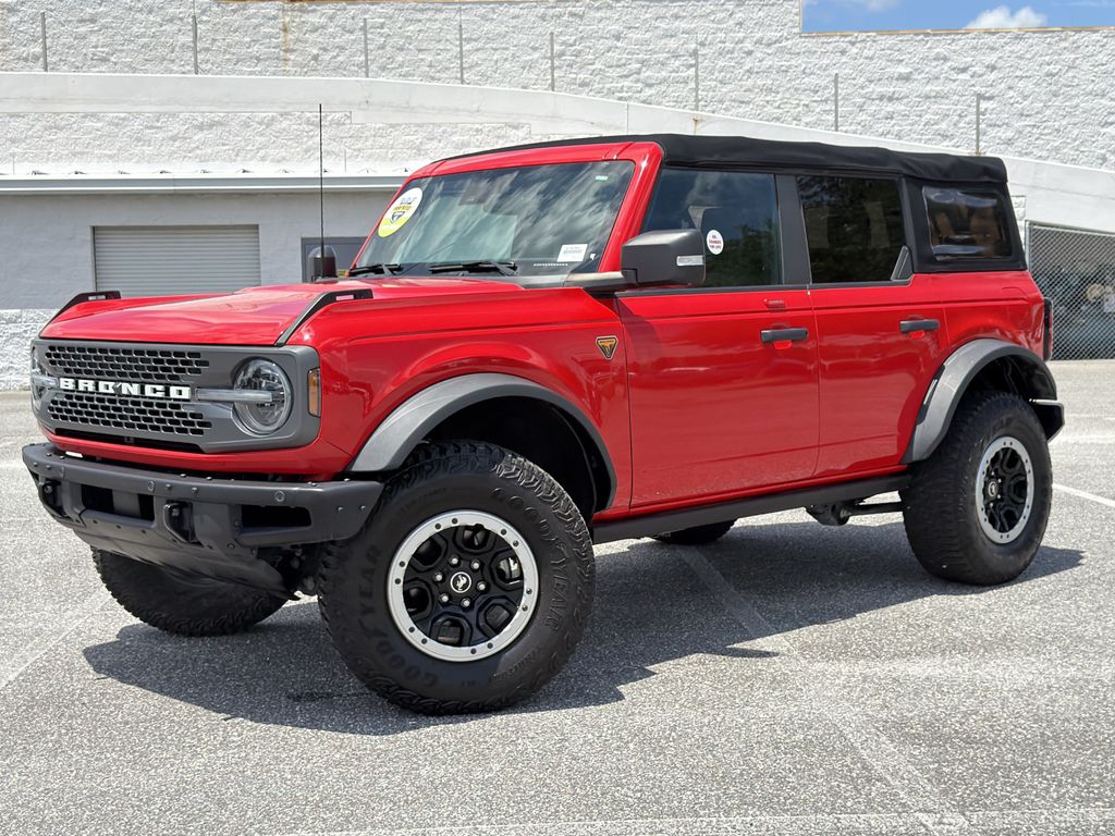 Race Red 2022 Ford Bronco SUV / Crossover Four-Wheel Drive Automatic