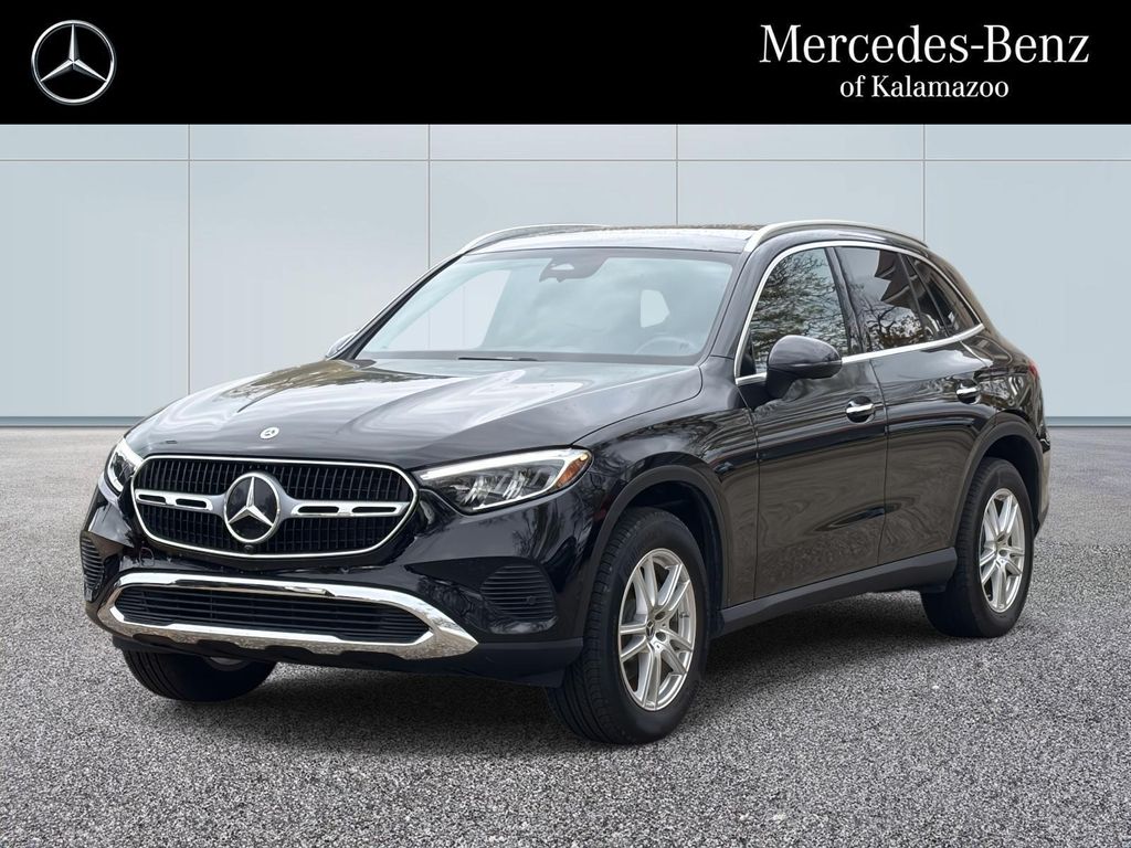 2025 Mercedes-Benz GLC 300 4MATIC