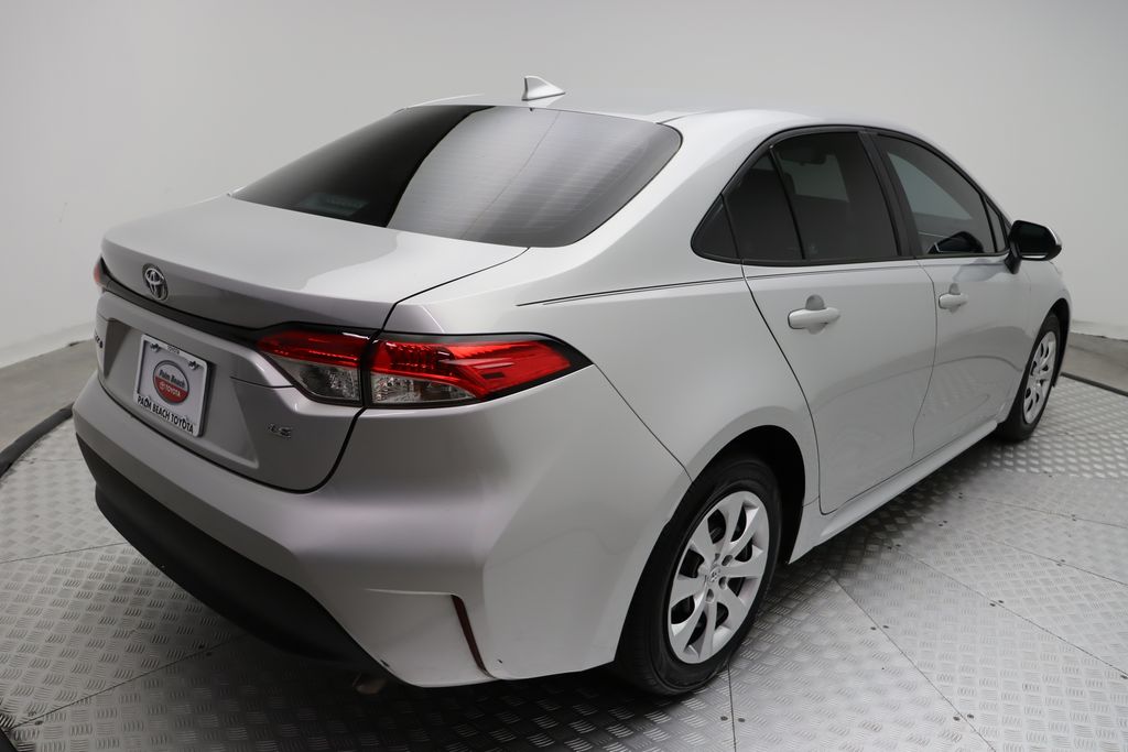 2023 Toyota Corolla LE 8