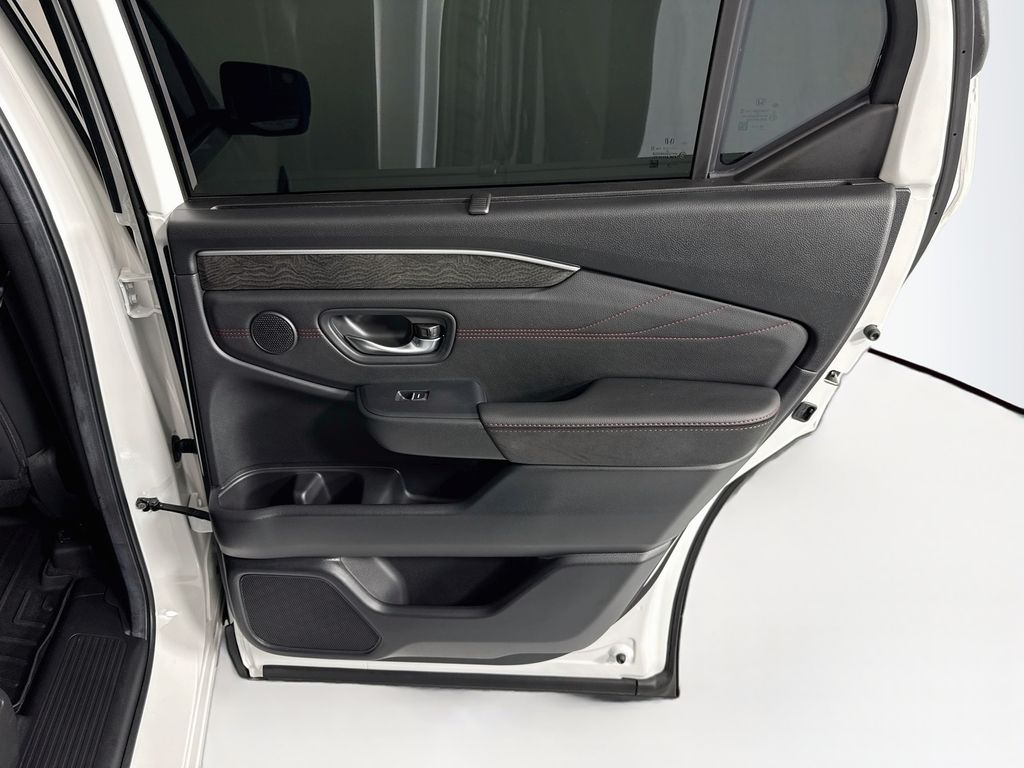 Thumbnail: 2026 Honda Pilot - 27
