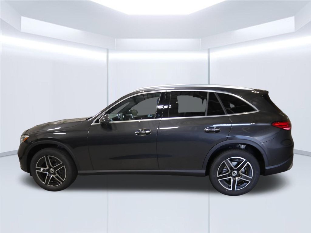 Thumbnail: 2026 Mercedes-Benz GLC - 2