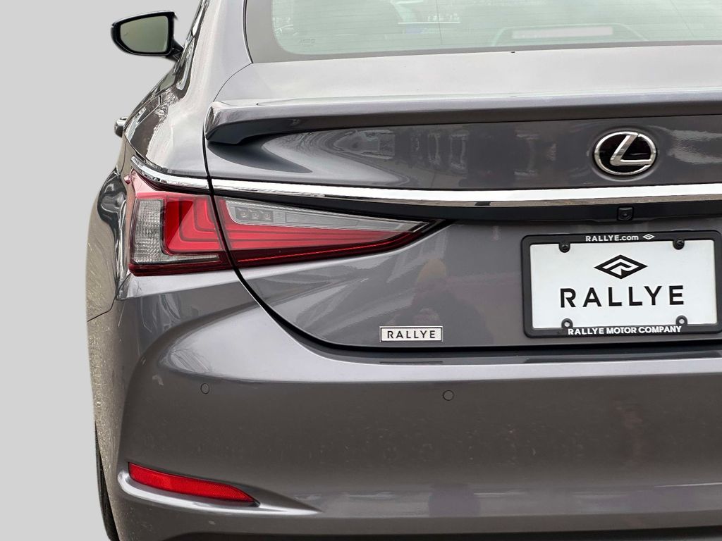 used 2021 Lexus ES car, priced at $34,495