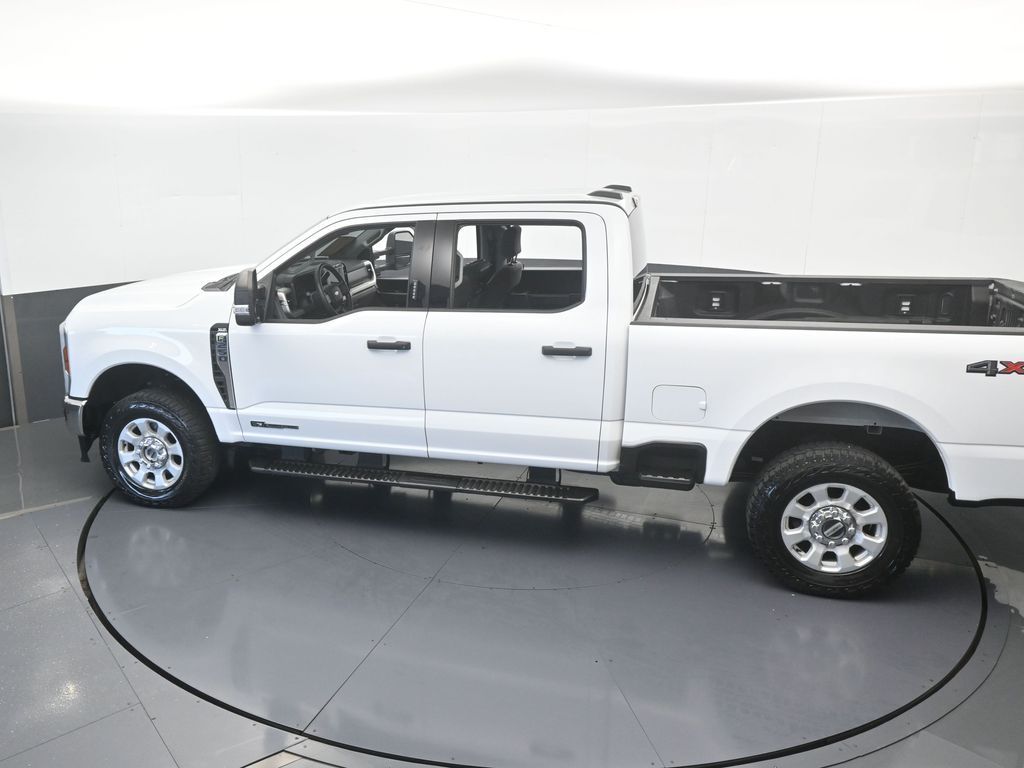 Used 2024 Oxford White Ford XLT image 50