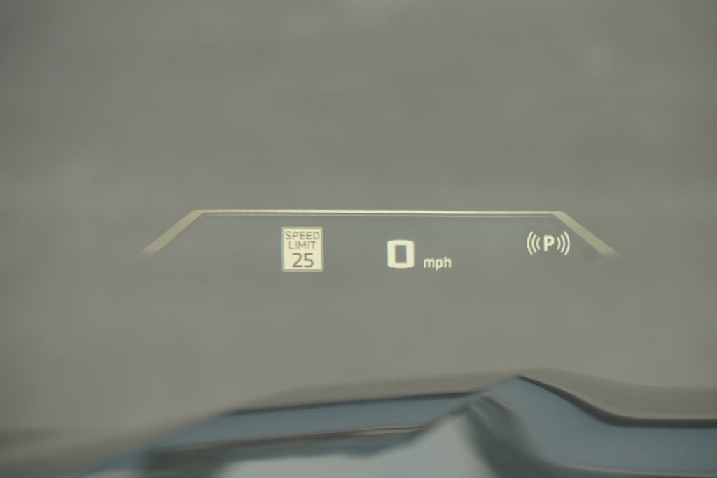 Thumbnail: 2026 BMW X7 - 8