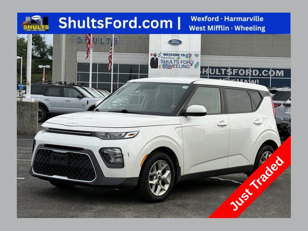 2022 Kia Soul LX FWD