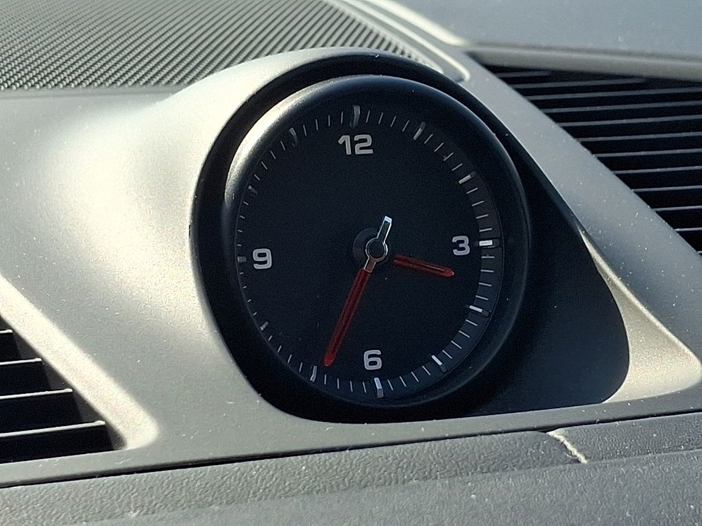 Thumbnail: 2023 Porsche Cayenne - 28