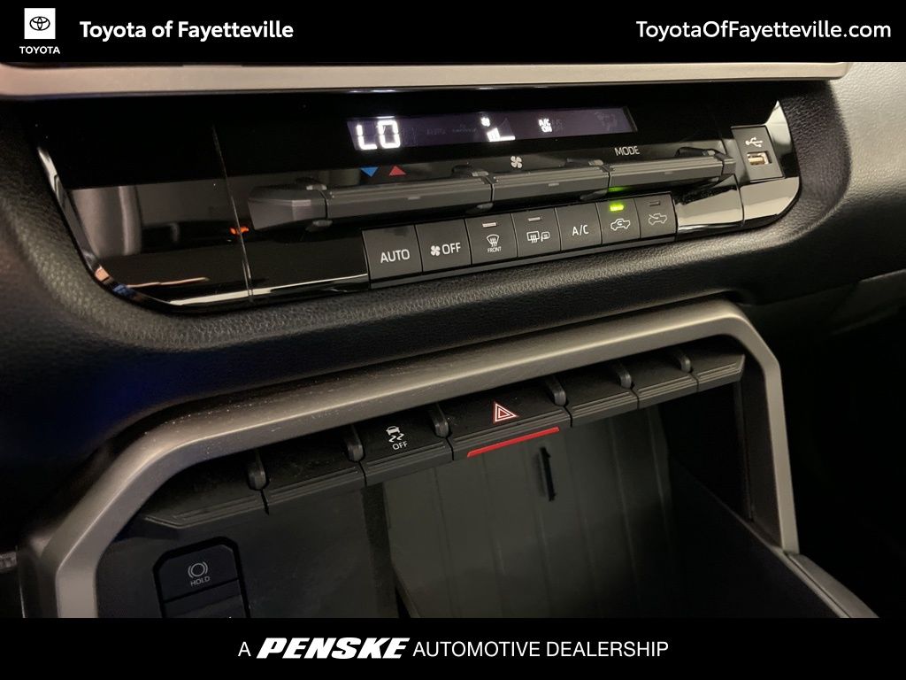 Thumbnail: 2023 Toyota Tundra - 30