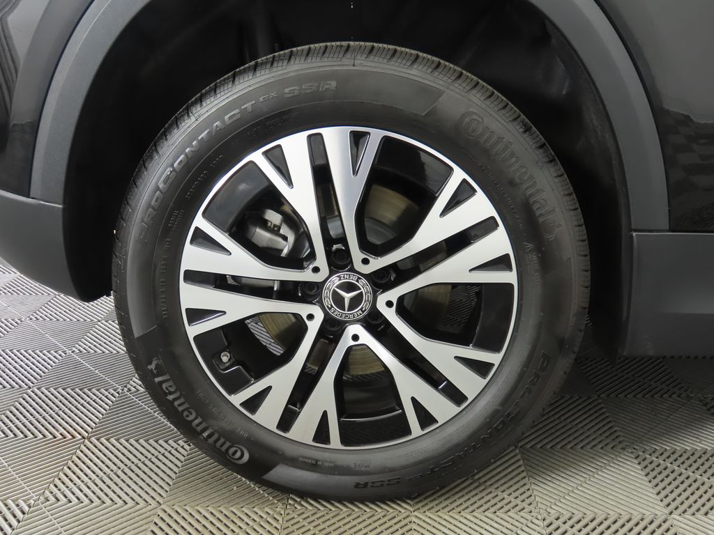 Thumbnail: 2025 Mercedes-Benz GLA - 32