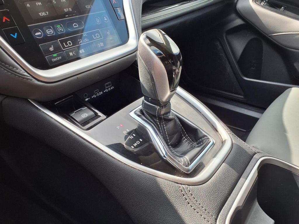 2023 Subaru Outback Onyx Edition White at Baytown Hyundai