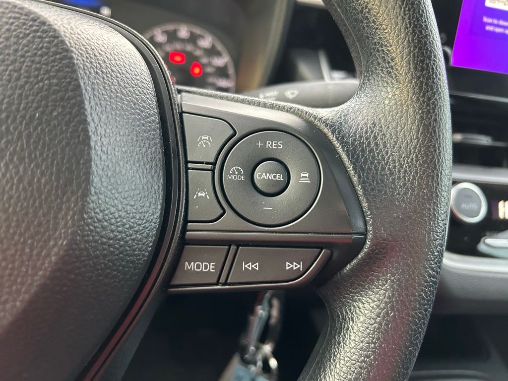 Thumbnail: 2025 Toyota Corolla - 17