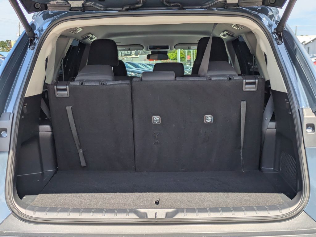 2025 Toyota Grand Highlander LE