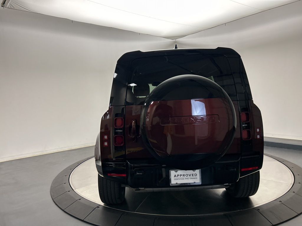 Thumbnail: 2025 Land Rover Defender - 4
