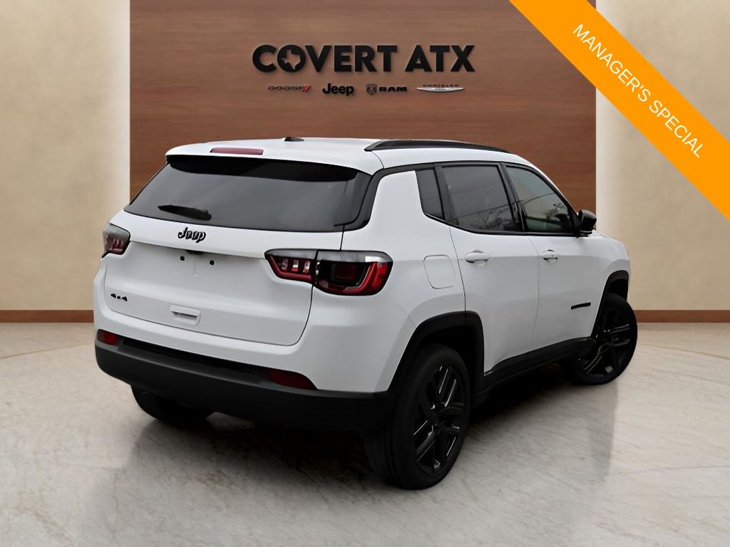 New 2026 White Jeep Latitude Altitude image 5