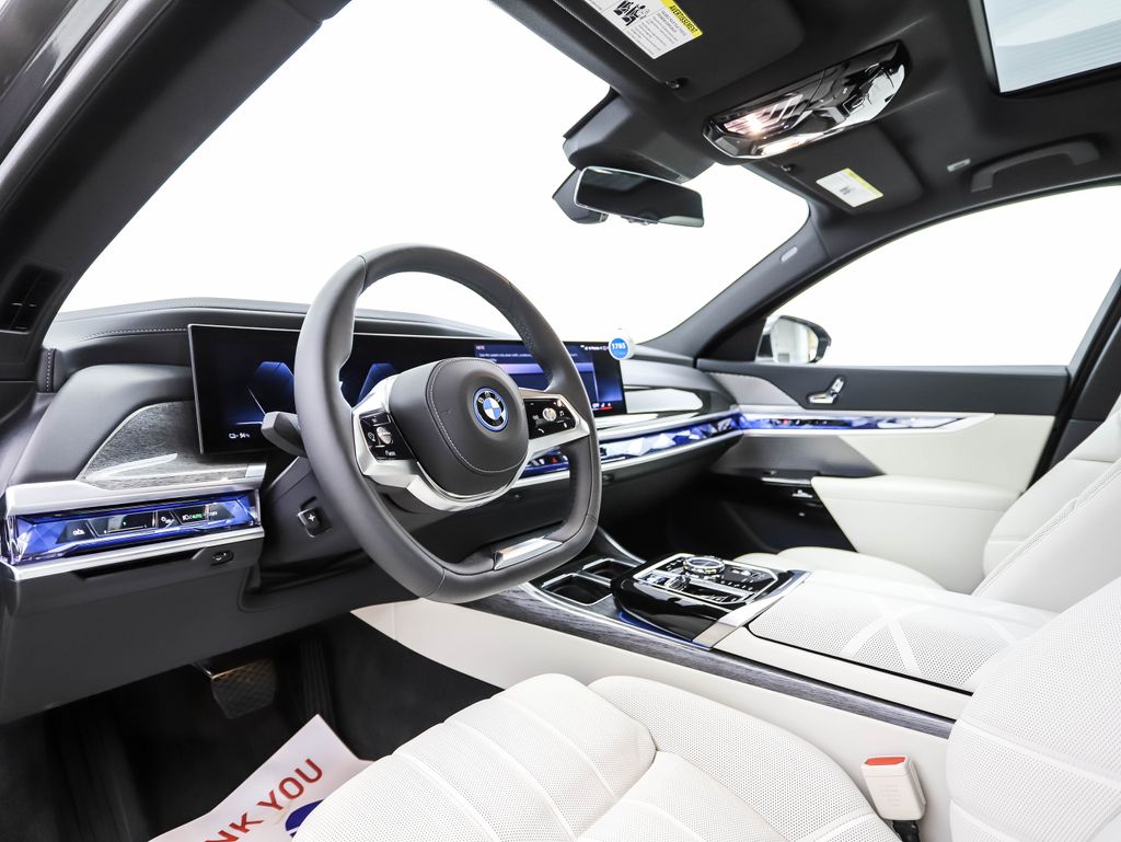 2024 BMW i7 xDrive60 10