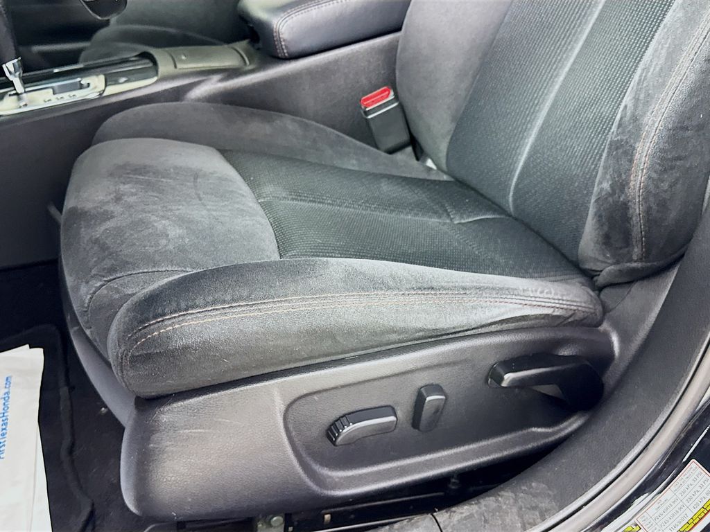 Used Car 2013 Nissan Maxima  3.5 S For Sale Under $10,000 In Austin, Texas