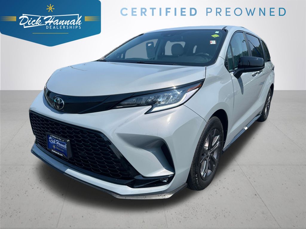 2026 Toyota Sienna XSE