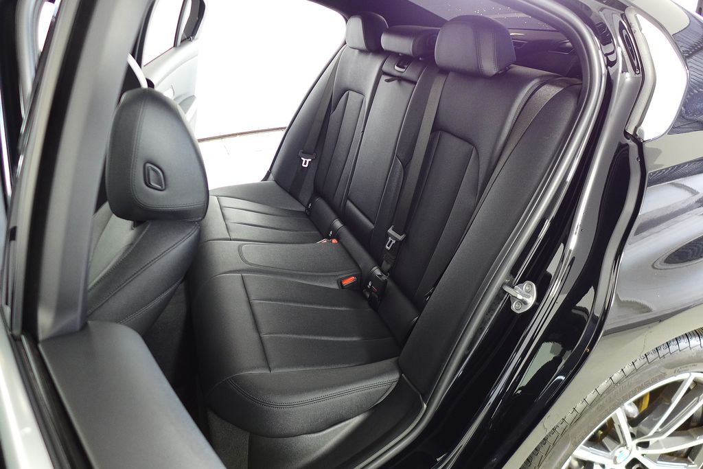 Thumbnail: 2020 BMW 3 Series - 21