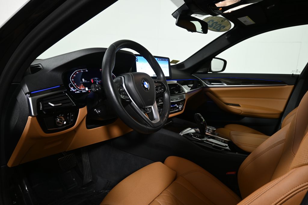 Thumbnail: 2023 BMW 5 Series - 15