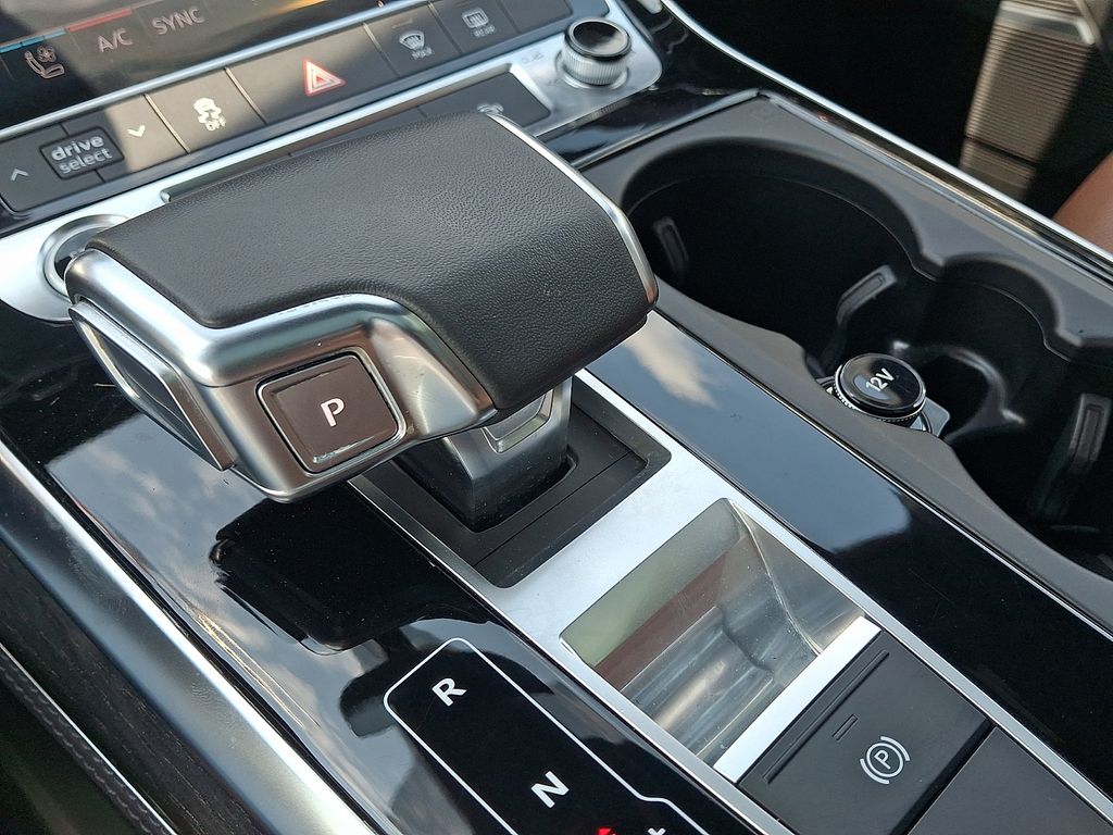 Thumbnail: 2023 Audi Q7 - 15