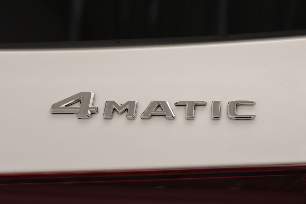 Thumbnail: 2026 Mercedes-Benz GLE - 10