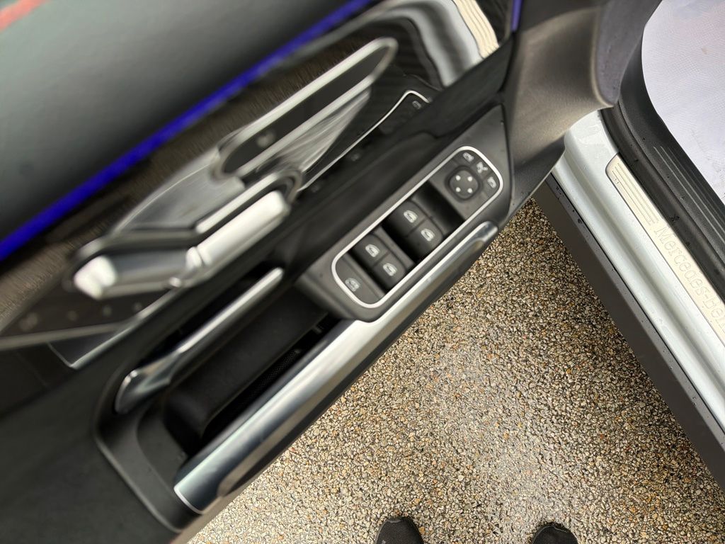 2025 Mercedes-Benz GLB GLB 250 - 11