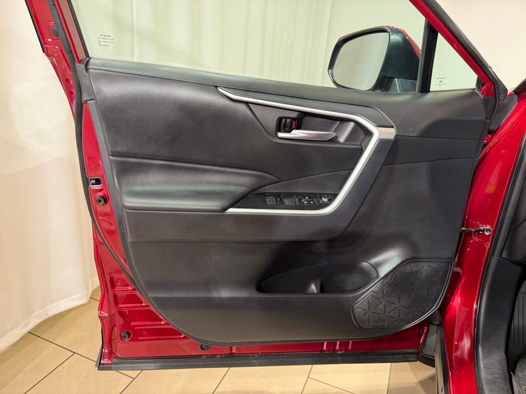 Thumbnail: 2024 Toyota RAV4 - 15
