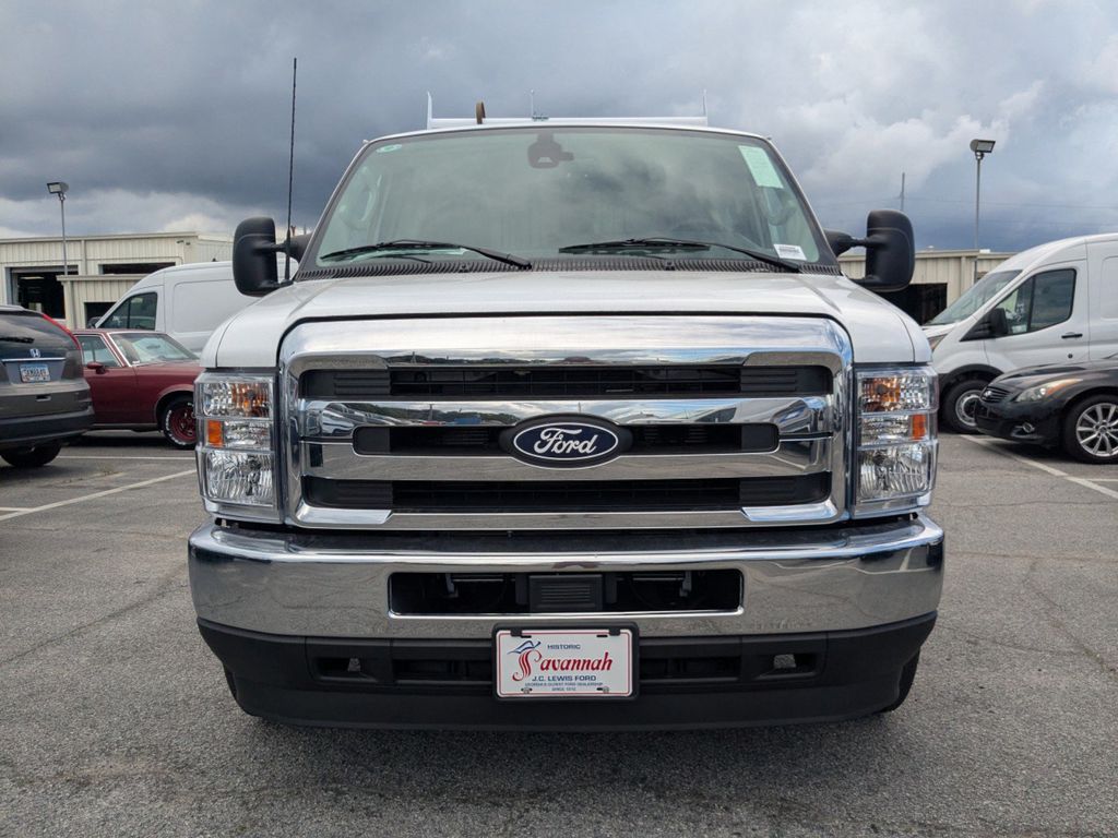 2026 Ford E-350 Cutaway 