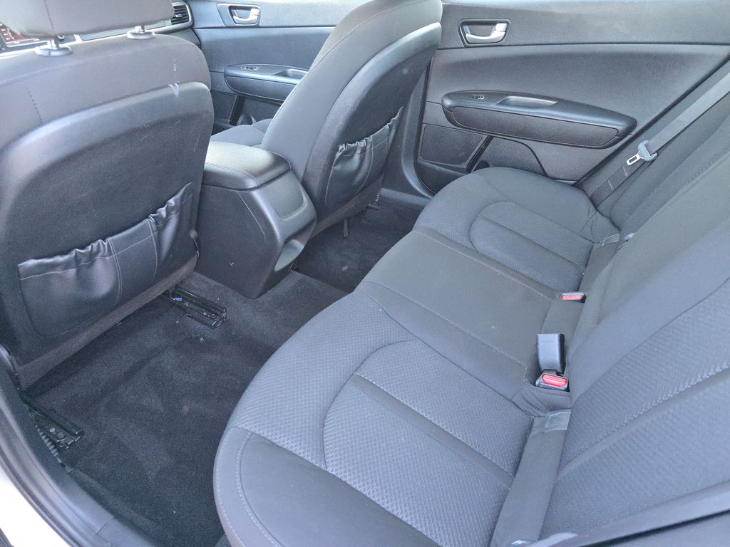 2017 Kia Optima LX photo 16