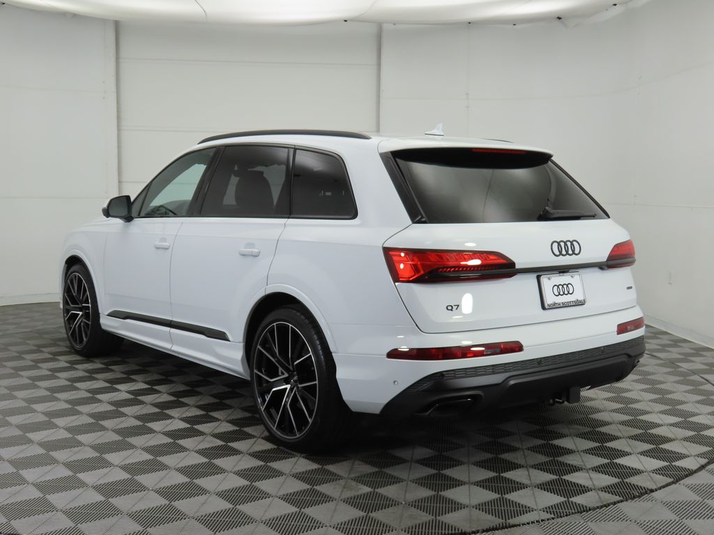 Thumbnail: 2025 Audi Q7 - 7