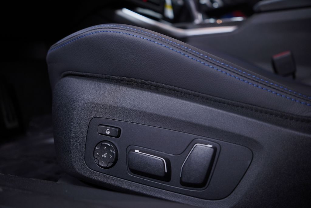 Thumbnail: 2026 BMW M2 - 17