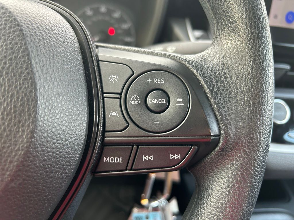 Thumbnail: 2023 Toyota Corolla - 18