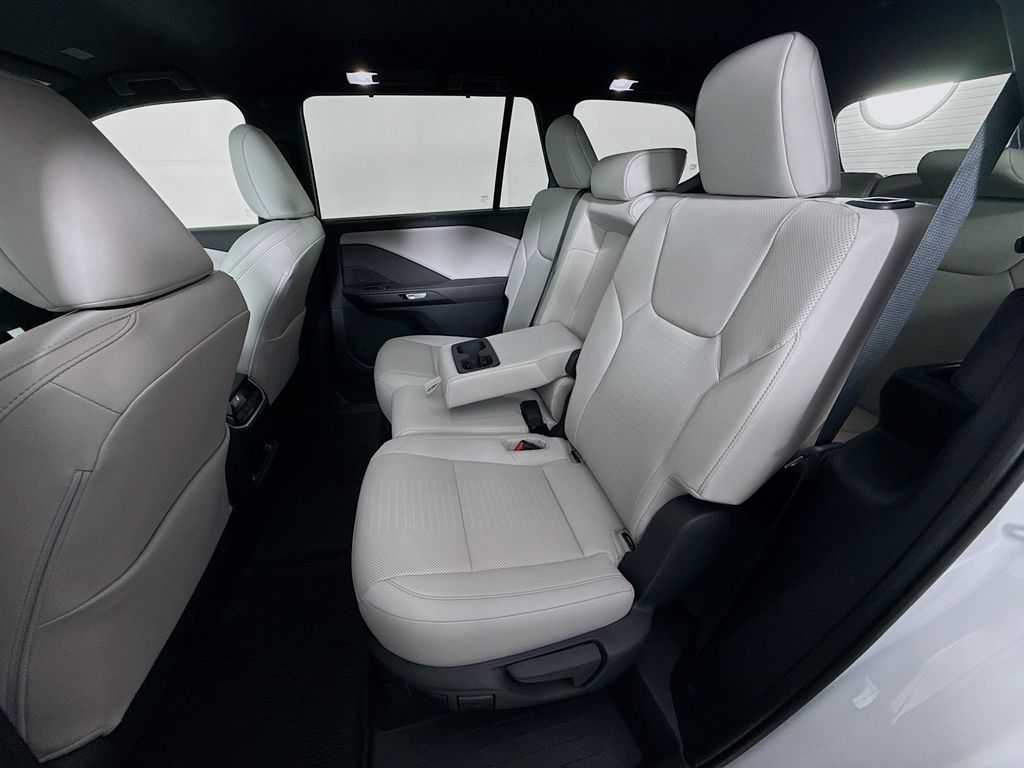 Thumbnail: 2026 Lexus TX - 25
